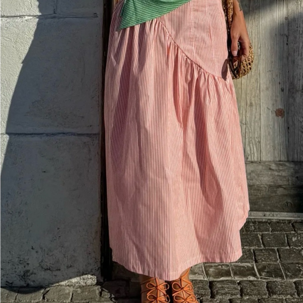 Lisa Says Gah Maeve Midi Skirt Orange and White Strip | Asymmetrical Pleated NWT